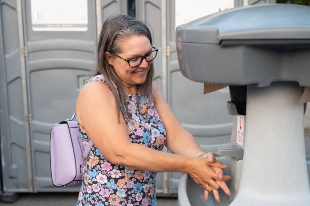 Best Porta potty delivery and setup  in Healdsburg, CA